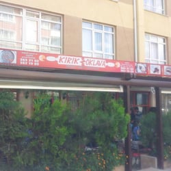 Kırık Oklava - Giriş