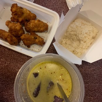 BKNY Thai Restaurant - Green curry and chicken wings - Thai Near Me - Bayside, New York BKNY Thai Restaurant - Green curry and chicken wings - Thai Near Me - Bayside, New York