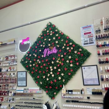 Nailtiful - Decor - Nail Salons Near Me - Burbank , California Nailtiful - Decor - Nail Salons Near Me - Burbank , California