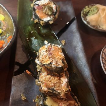 Mama M Sushi - Japanese Near Me - Pasadena, California