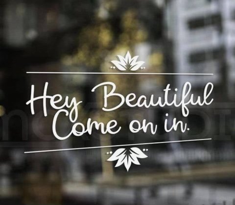 Vogue Beauty Shop Logo