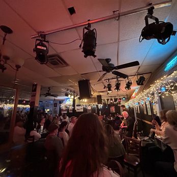 The Bluebird Cafe - Área del bar - Music Venues Near Me - Nashville, Tennessee The Bluebird Cafe - Área del bar - Music Venues Near Me - Nashville, Tennessee