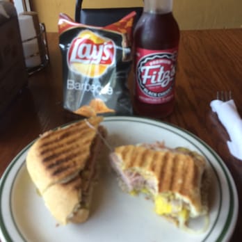 Huey's on the Square - Their Cuban - Cafes Near Me - Liberty, Missouri
