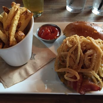 Eureka! - Cowboy burger - American Near Me - Indian Wells, California