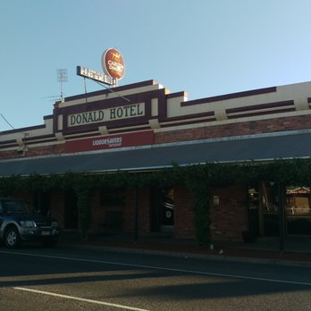 Donald Hotel - Outside - Hotels Near Me - Donald, VIC