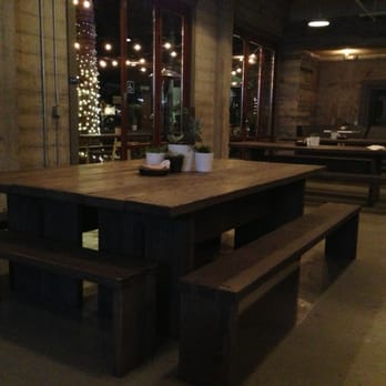 LowBrau - I do dig the community tables - German Near Me - Sacramento, California