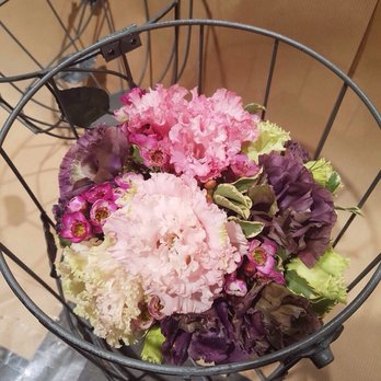 Monceau Fleurs - Florists Near Me - Paris, 75
