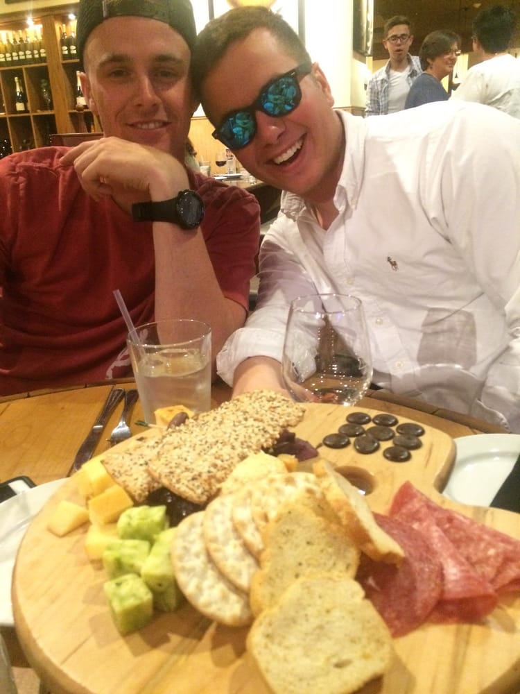 D. H. LESCOMBES WINERY & BISTRO - Old Town Albuquerque