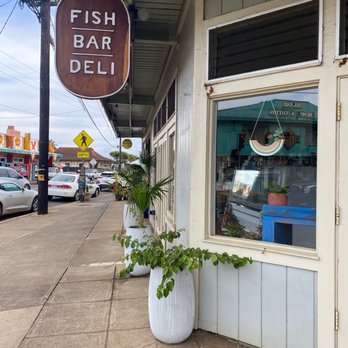 Fish Bar Deli - Outdoors in the day - Seafood Markets Near Me - Kapaa, Hawaii