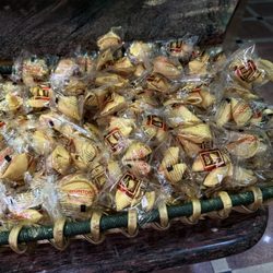 Dynasty Buffet - Fortune cookies