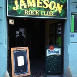 Jameson Rock Club - Vchod z ulice
