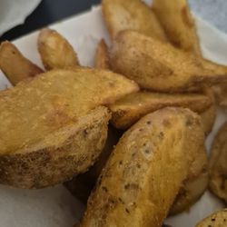 B'ham Chicken - Potato wedges