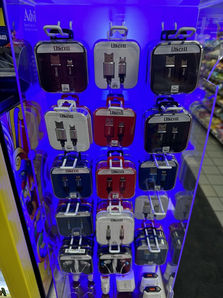 JOHNNY QUIK Updated September 2024 22 Photos 7995 N Cedar Ave, Fresno, California Gas