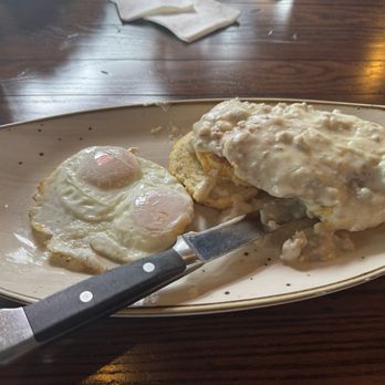 State House 38 - Biscuits & Gravy - Sports Bars Near Me - Commerce City, Colorado State House 38 - Biscuits & Gravy - Sports Bars Near Me - Commerce City, Colorado