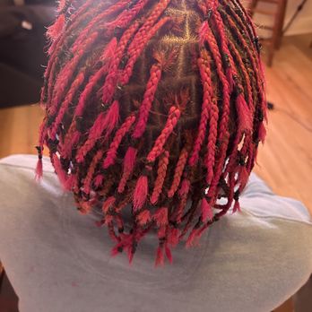 Beyond Beauty - Back view of box braids - Hair Salons Near Me - Fort Myers, Florida Beyond Beauty - Back view of box braids - Hair Salons Near Me - Fort Myers, Florida