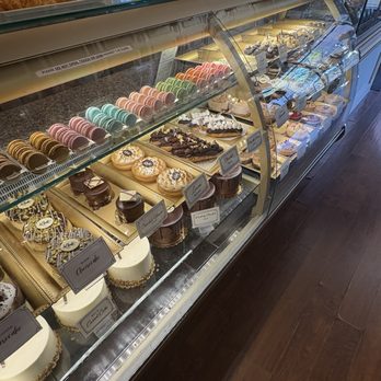 Le Chocolat Du Bouchard - Belle sélection. - Chocolatiers & Shops Near Me - Naperville, Illinois Le Chocolat Du Bouchard - Belle sélection. - Chocolatiers & Shops Near Me - Naperville, Illinois