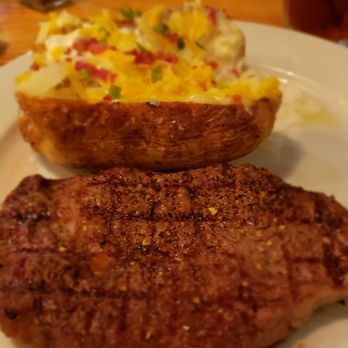 JT Hannah's Kitchen - 12 oz ribeye with loaded baked potato - American Near Me - Pigeon Forge, Tennessee JT Hannah's Kitchen - 12 oz ribeye with loaded baked potato - American Near Me - Pigeon Forge, Tennessee