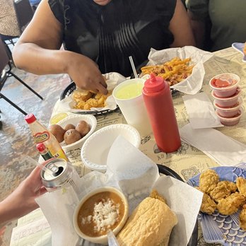 Taranto's Crawfish - Be sure to travel with family and friends! - Seafood Near Me - Biloxi, Mississippi