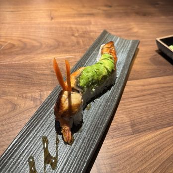 Sushi Tsunami - Dragon roll - Sushi Bars Near Me - Fairfield, California