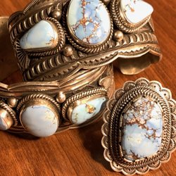 Electric Buffalo Gallery - Beautiful Golden Hills Jewelry
