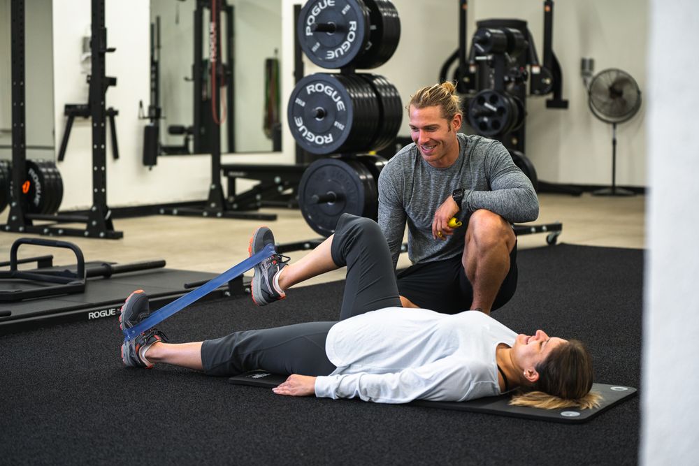 Hentzforth Fit  Logo