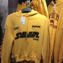 H & M - More Biebs!