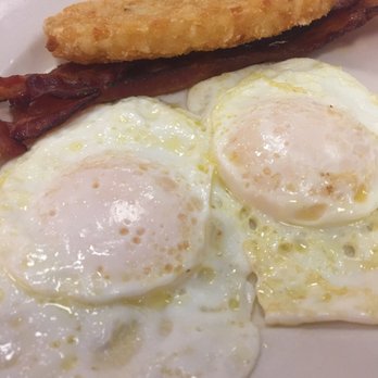 Steak ’n Shake - Eggs, Bacon and new Patty Hash Brown with wheat toast - Fast Food Near Me - Indianapolis, Indiana Steak ’n Shake - Eggs, Bacon and new Patty Hash Brown with wheat toast - Fast Food Near Me - Indianapolis, Indiana