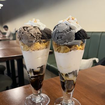 Nana's Green Tea - Hojicha and black sesame sundae - Japanese Near Me - Las Vegas, Nevada Nana's Green Tea - Hojicha and black sesame sundae - Japanese Near Me - Las Vegas, Nevada