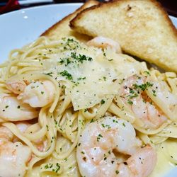 Sunset Grill - Shrimp scampi (bread comes with the meal)