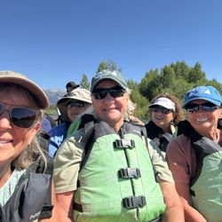 Snake River Angler & Scenic Float Trips - Front of the boat crew
