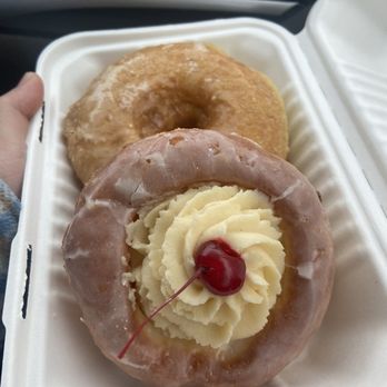 Montclair Bread Company - Tres leches donut and coffee sourdough donut - Bakeries Near Me - Montclair, New Jersey Montclair Bread Company - Tres leches donut and coffee sourdough donut - Bakeries Near Me - Montclair, New Jersey