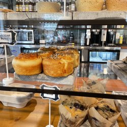 The Girl & The Raven - pastry case
