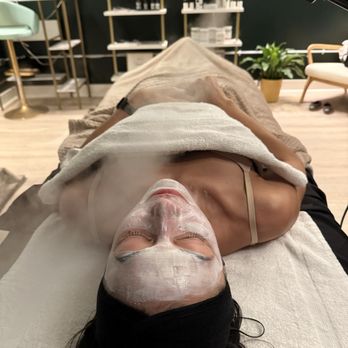 INNER SOL ESTHETICS - Luxury Custom Facial with Steam Aided Extractions - Day Spas Near Me - Indianapolis, Indiana INNER SOL ESTHETICS - Luxury Custom Facial with Steam Aided Extractions - Day Spas Near Me - Indianapolis, Indiana
