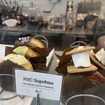Lumiere Cafe - Coffee & Tea Near Me - Vancouver, British Columbia