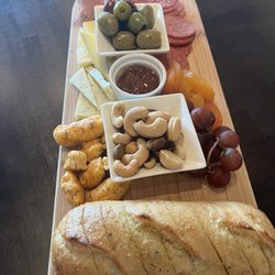 WineStyles - South Riding - Cheese board