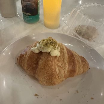 Sorelle - Pistachio PISTACCHIO CREAM CROISSANT PISTACCHIO CREAM CROISSANT - Cafes Near Me - Long Grove, Illinois Sorelle - Pistachio PISTACCHIO CREAM CROISSANT PISTACCHIO CREAM CROISSANT - Cafes Near Me - Long Grove, Illinois
