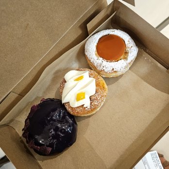 Kora - Ube, flan and mango float - Filipino Near Me - Sunnyside, New York Kora - Ube, flan and mango float - Filipino Near Me - Sunnyside, New York