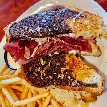 D'Carlos - Steakhouses Near Me - Ramona, California
