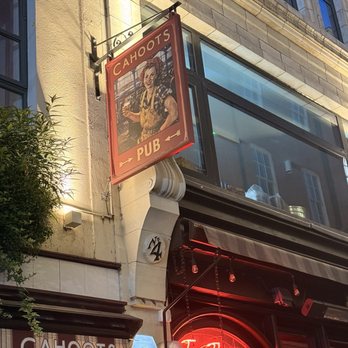Cahoots Bar - Bars Near Me - Soho, XGL