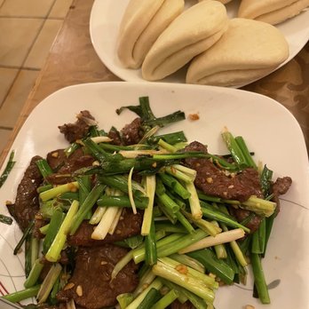 Dew Drop Inn - Green onion beef buns - Chinese Near Me - Honolulu, Hawaii