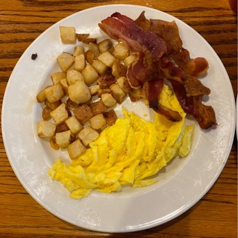 Bob Evans - Homestead Farmer - American Near Me - Clermont, Florida
