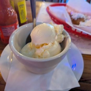 Bayou Bar & Grill - Vanilla ice cream - Cajun/Creole Near Me - Memphis, Tennessee Bayou Bar & Grill - Vanilla ice cream - Cajun/Creole Near Me - Memphis, Tennessee
