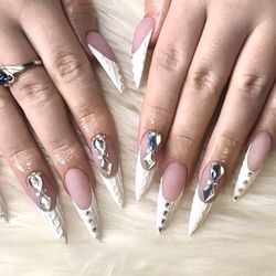 Nails By Bears Claws - Sweater nails with some bling
