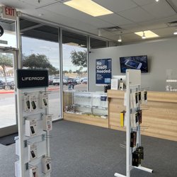 Mobile Addiction - Laredo - Inside