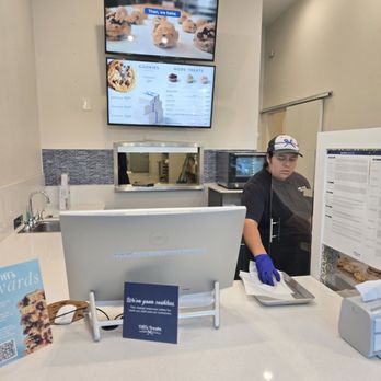 Tiff's Treats - Tiff's Treats Team preparing orders - Desserts Near Me - Houston, Texas Tiff's Treats - Tiff's Treats Team preparing orders - Desserts Near Me - Houston, Texas