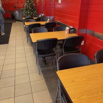 La Granja - empty tables and chairs in a restaurant - Peruvian Near Me - Kissimmee, Florida La Granja - empty tables and chairs in a restaurant - Peruvian Near Me - Kissimmee, Florida
