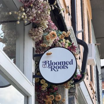 Bloomed Roots - Floral Designers Near Me - Louisville, Kentucky Bloomed Roots - Floral Designers Near Me - Louisville, Kentucky