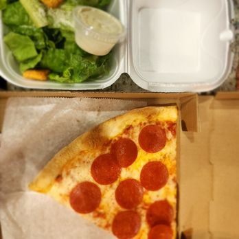 Fratelli's Pizza NY Style - Pepperoni pizza and Caesar Salad lunch special - Pizza Near Me - Grayson, Georgia Fratelli's Pizza NY Style - Pepperoni pizza and Caesar Salad lunch special - Pizza Near Me - Grayson, Georgia