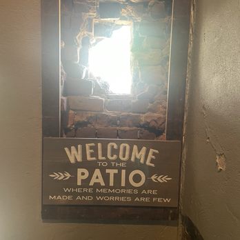 1868 Landmark - Outdoor patio entrance - Comfort Food Near Me - Calvert, Texas 1868 Landmark - Outdoor patio entrance - Comfort Food Near Me - Calvert, Texas