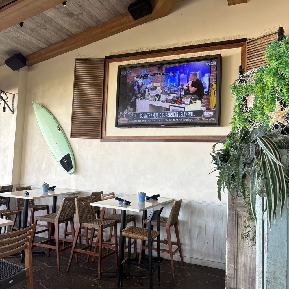 Beach House - Upstairs seating - Bars Near Me - Pompano Beach, Florida Beach House - Upstairs seating - Bars Near Me - Pompano Beach, Florida